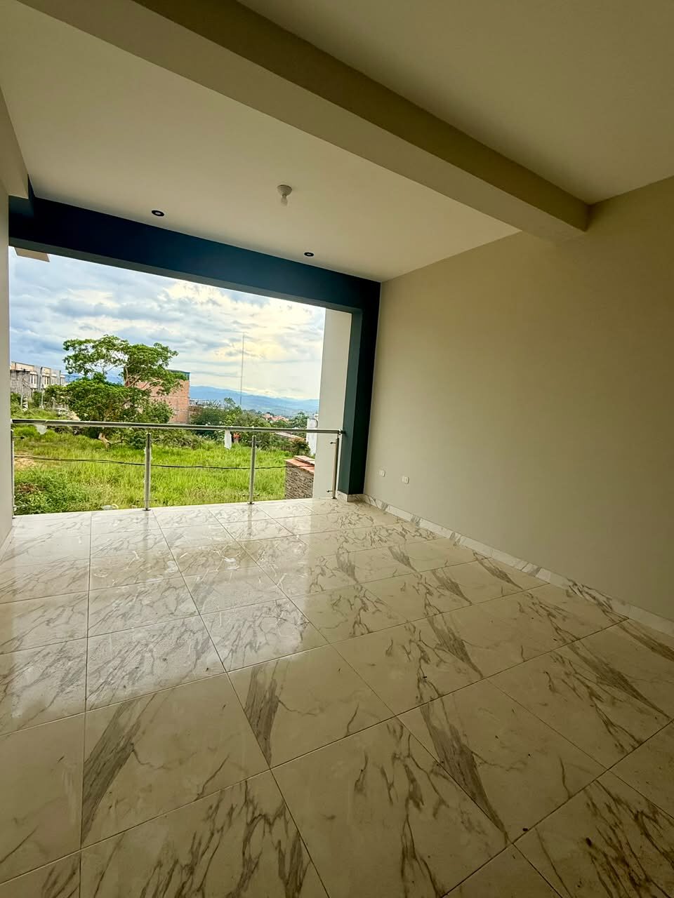 Casa 2 frente a oficina Proyecto Huallaga 245 m²