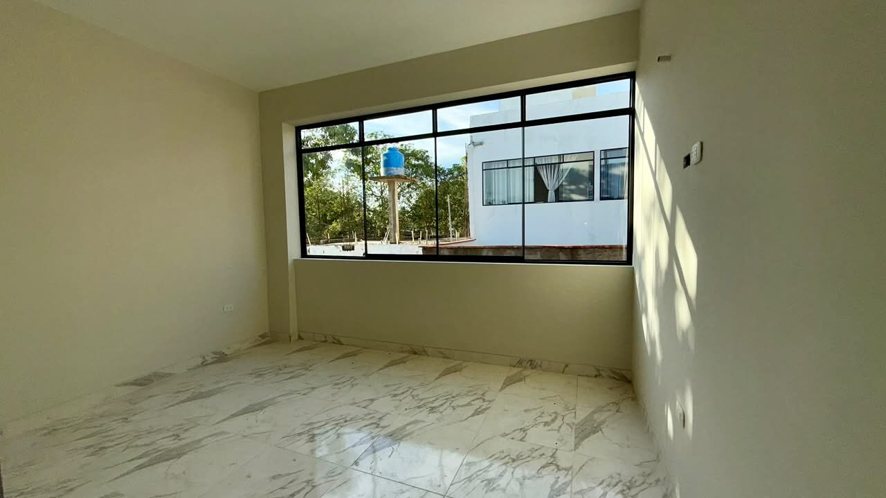 Casa frente a oficina Proyecto Huallaga 232 m²