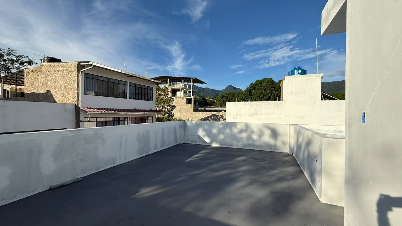 Casa frente a oficina Proyecto Huallaga 232 m²