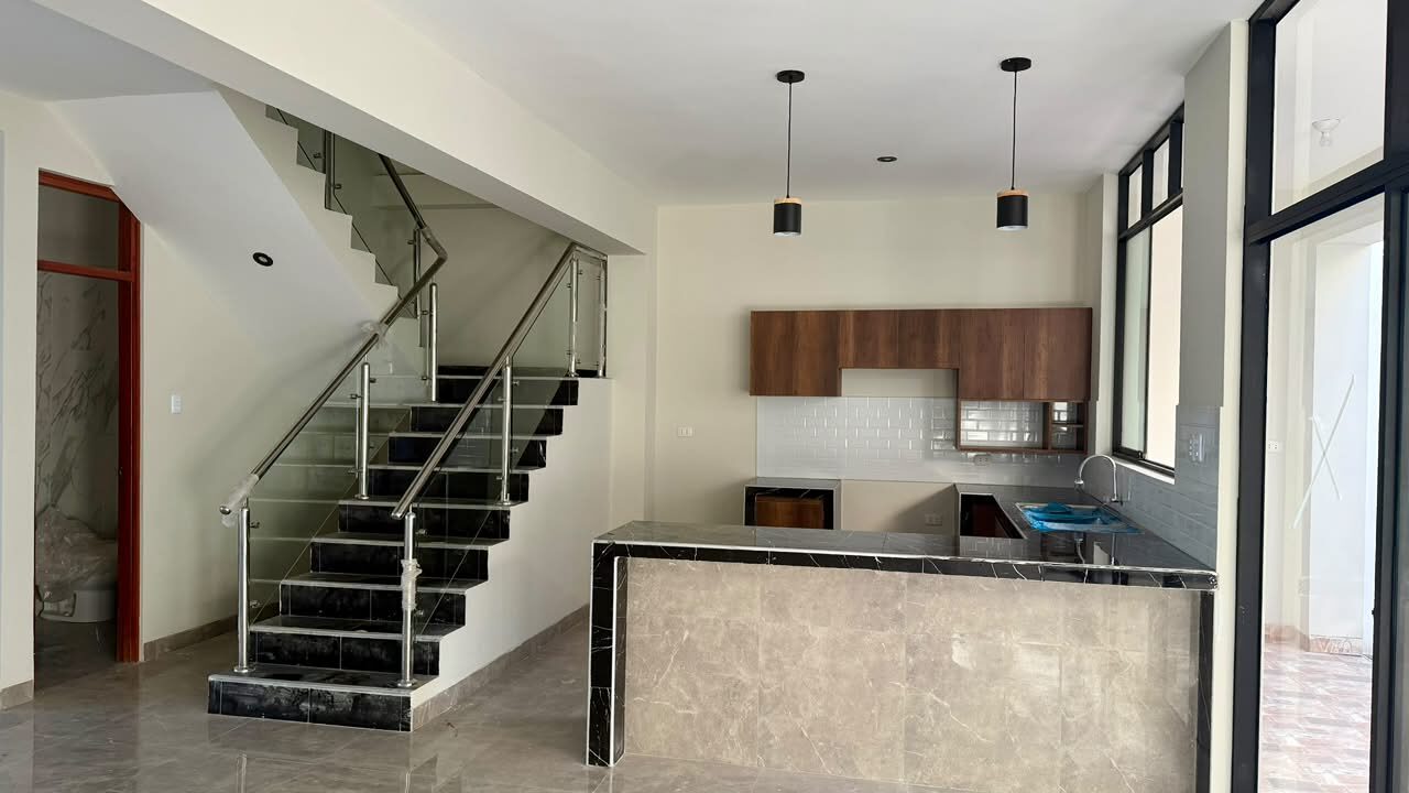 Casa frente a oficina Proyecto Huallaga 232 m²