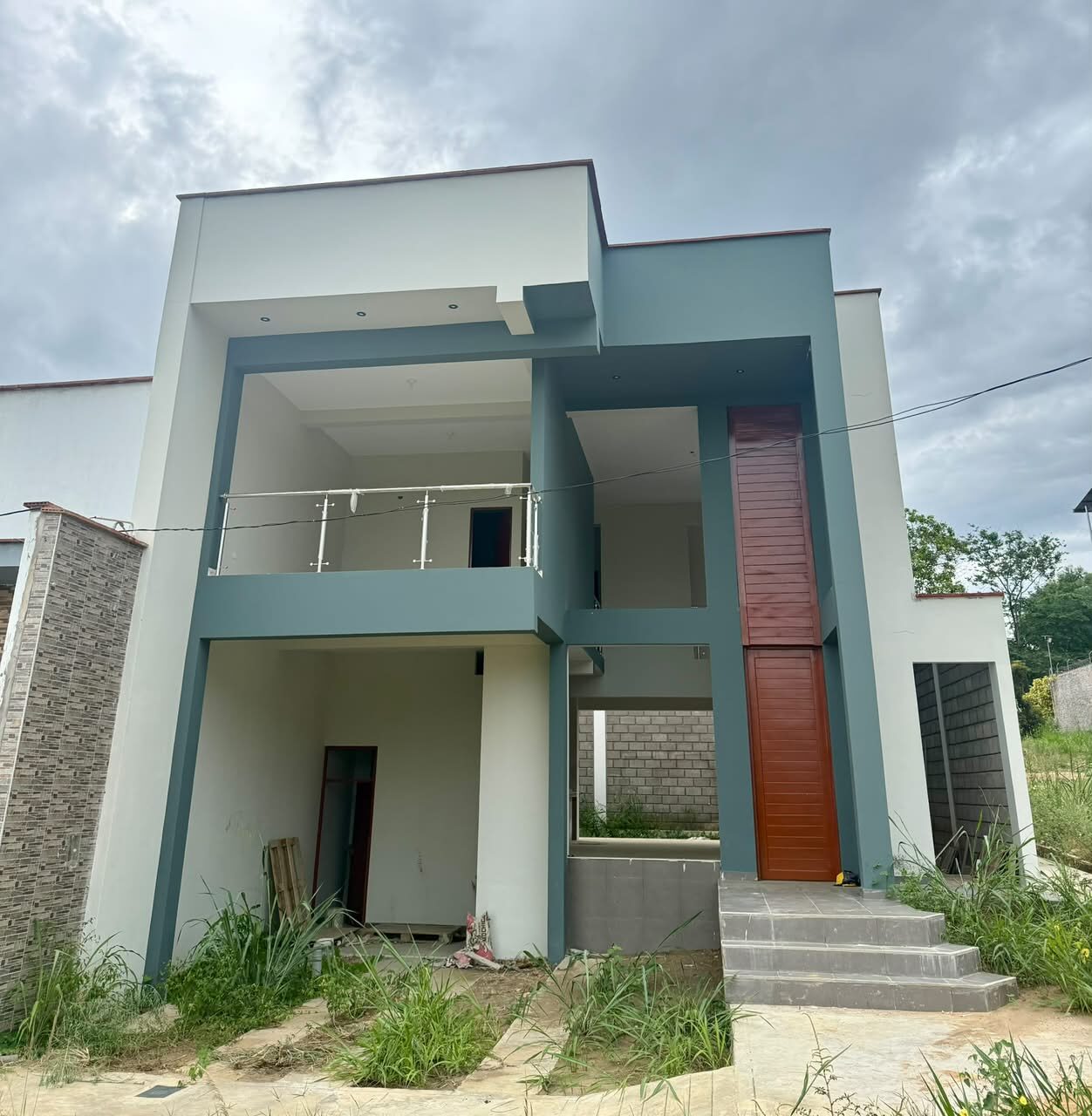 Casa 2 frente a oficina Proyecto Huallaga 245 m²