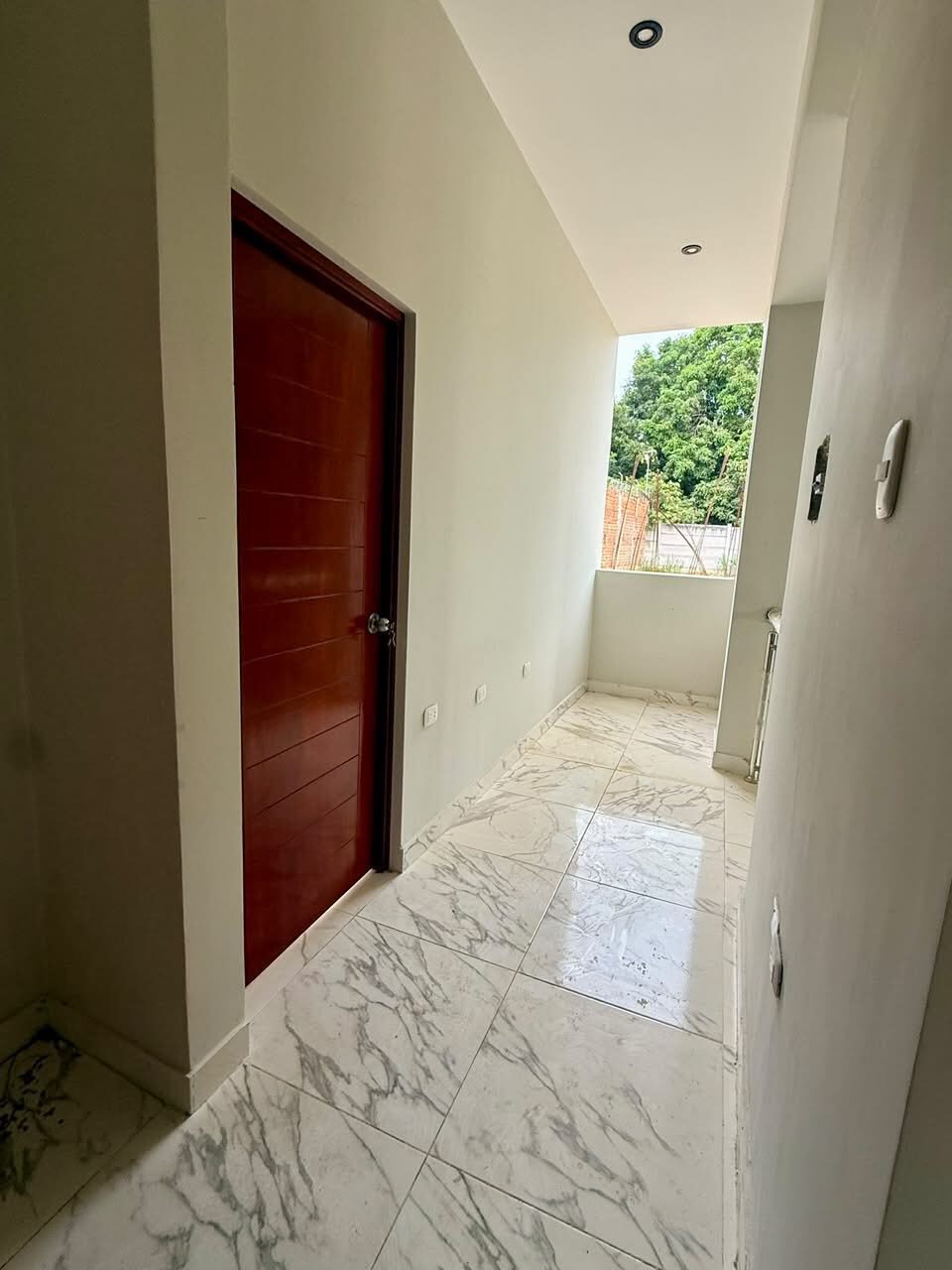 Casa 2 frente a oficina Proyecto Huallaga 245 m²