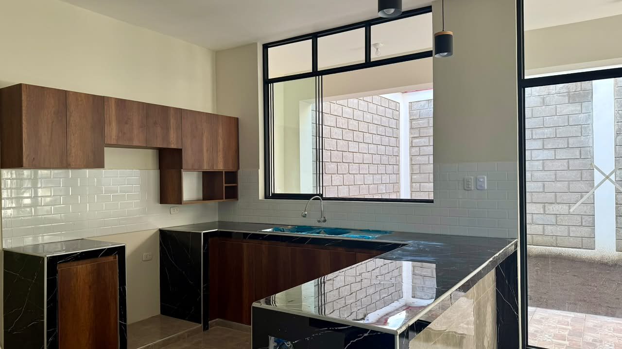 Casa frente a oficina Proyecto Huallaga 232 m²