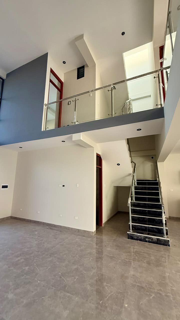 Casa frente a oficina Proyecto Huallaga 232 m²