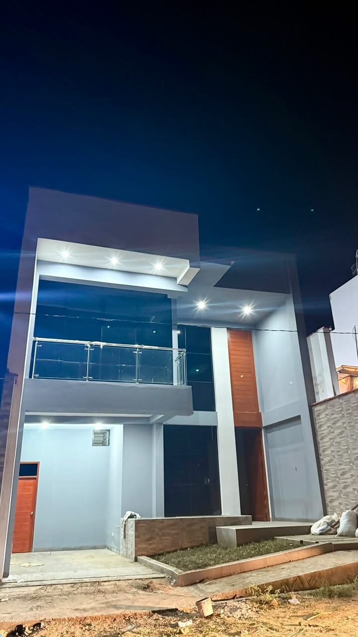 Casa frente a oficina Proyecto Huallaga 232 m²