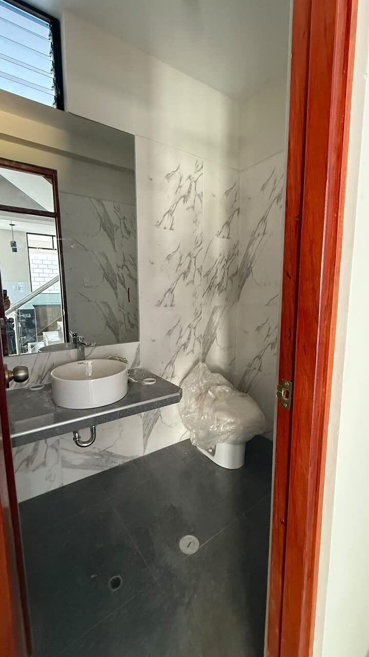 Casa frente a oficina Proyecto Huallaga 232 m²